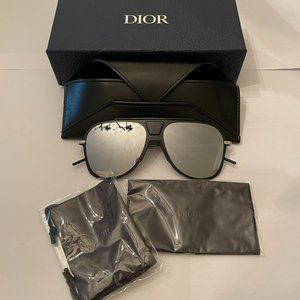 DIOR Aviator Unisex Sunglasses-New In Box Never Worn